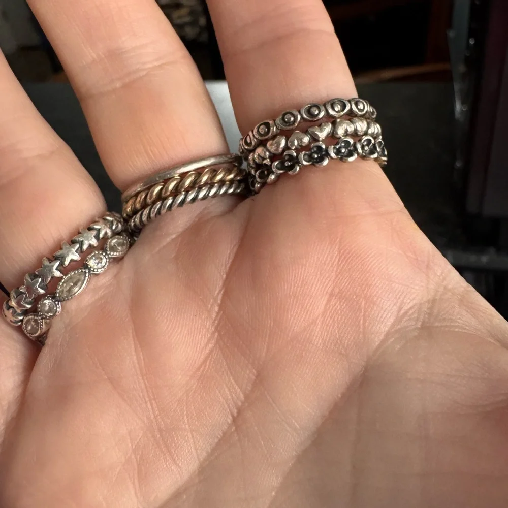 Pandora ring flowers 🌺 authentic - Picture 3 of 6